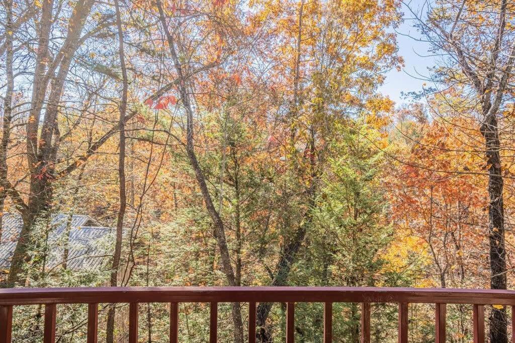 Sasquatch E Sleeps 13 Casa de Férias Gatlinburg
